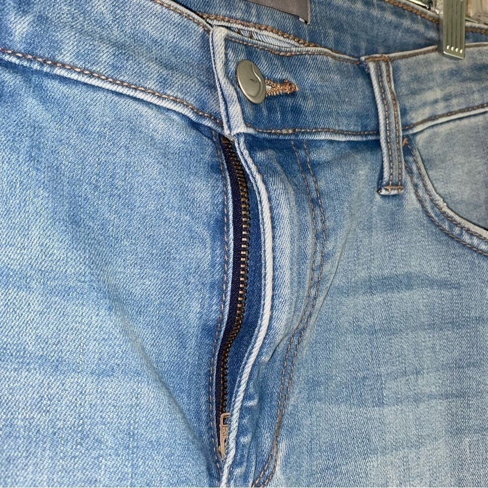 NWT Joes Jeans Boyfriend Crop in Fitria - Picture 4 of 7